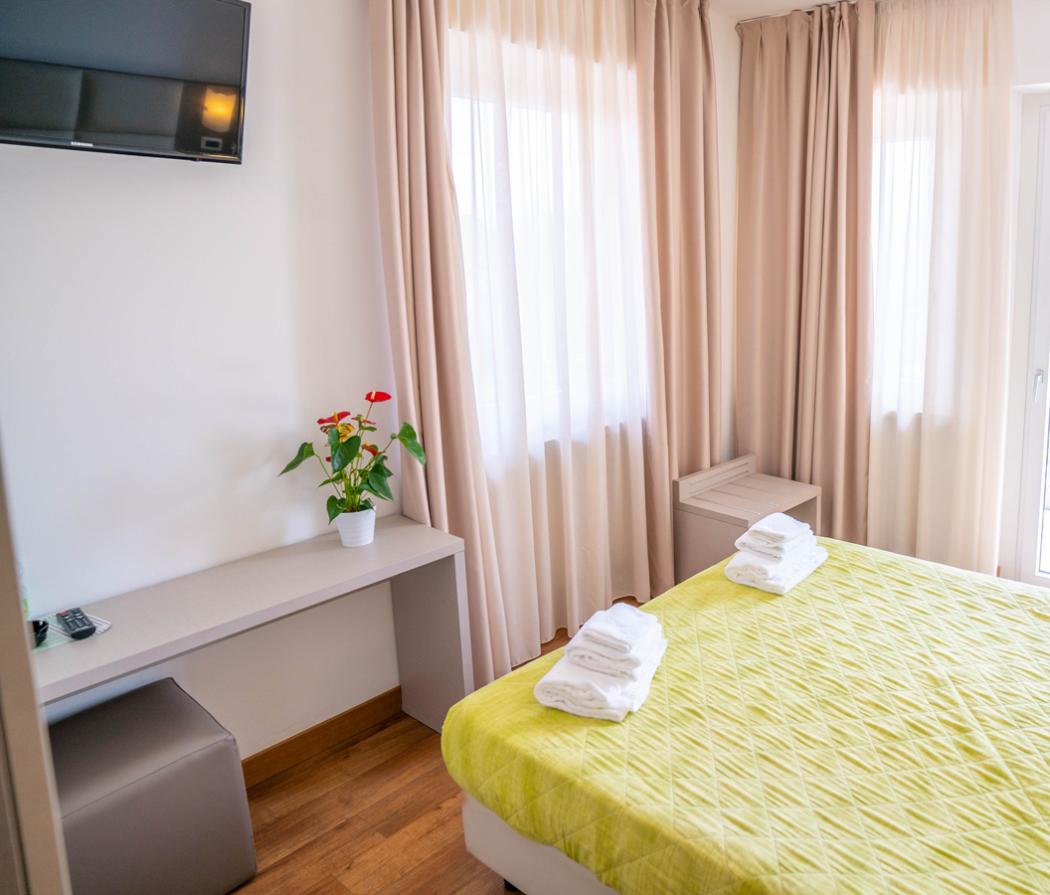 hotel-bellapeschiera en rooms 006