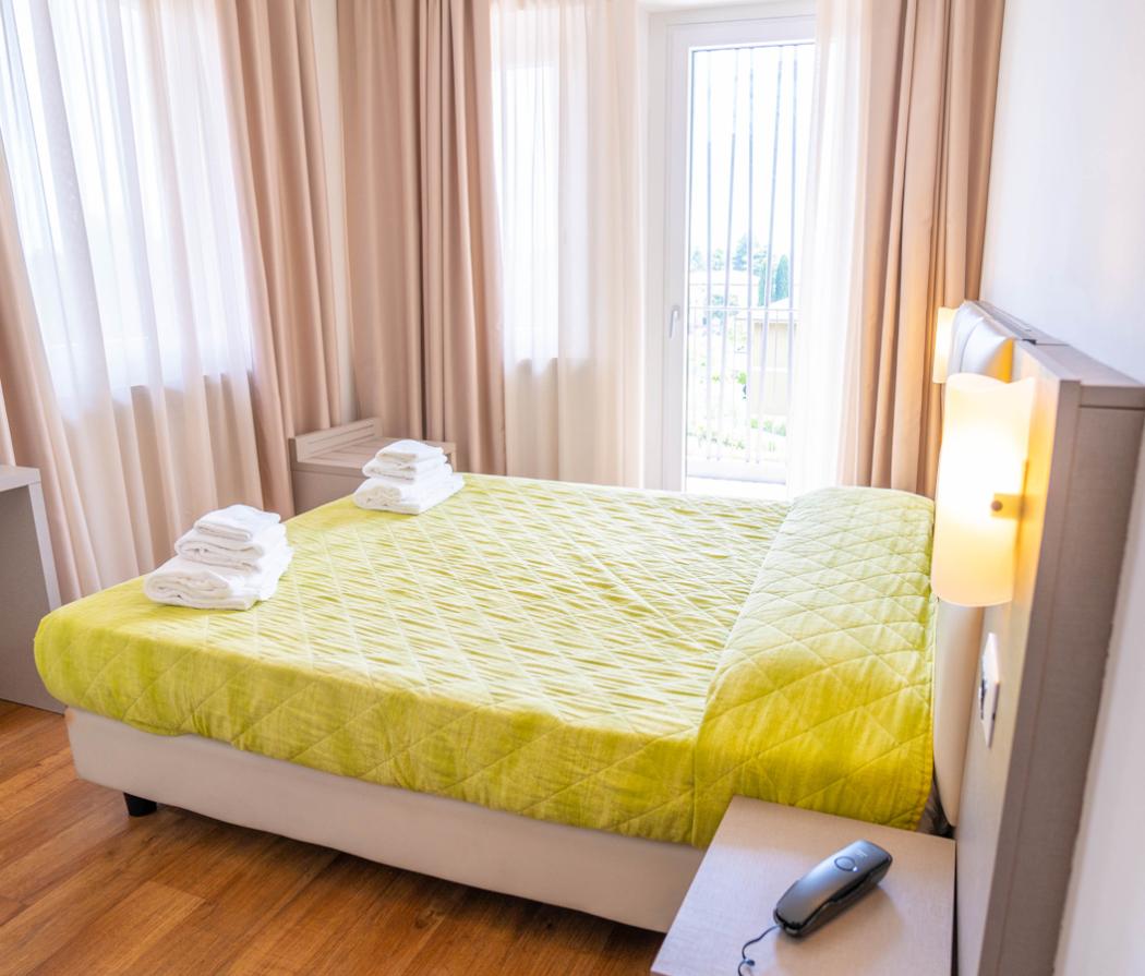 hotel-bellapeschiera en rooms 005